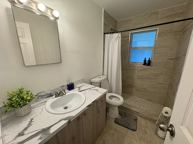 5204 Coronado Pkwy #B — Photo 13