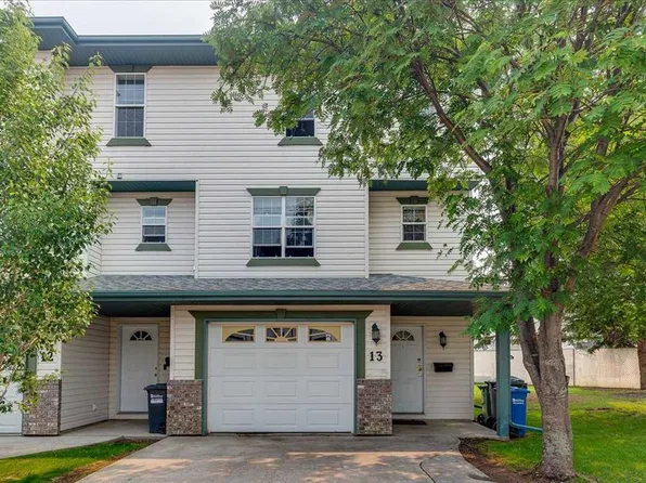 13 Kerry Wood Dr, Red Deer, AB T4N 4X2