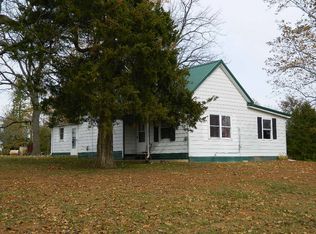 2119 County Road 1095 N, Fairfield, IL 62837