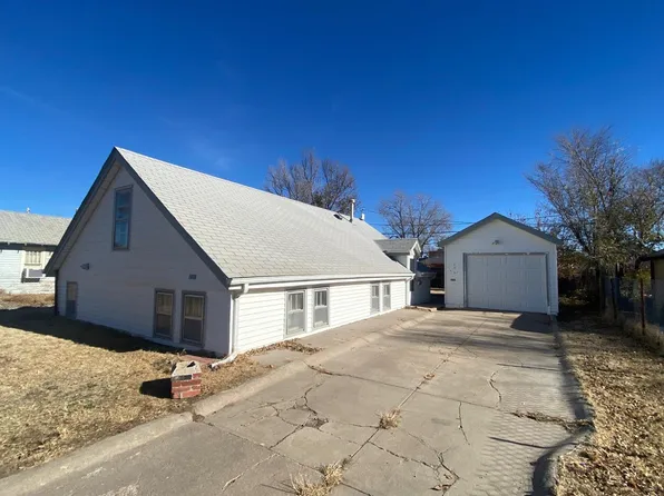 1208 Hattie St, Garden City, KS 67846