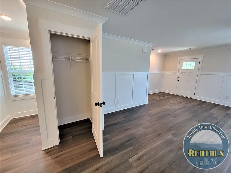 291 Stratford Ln — Photo 45