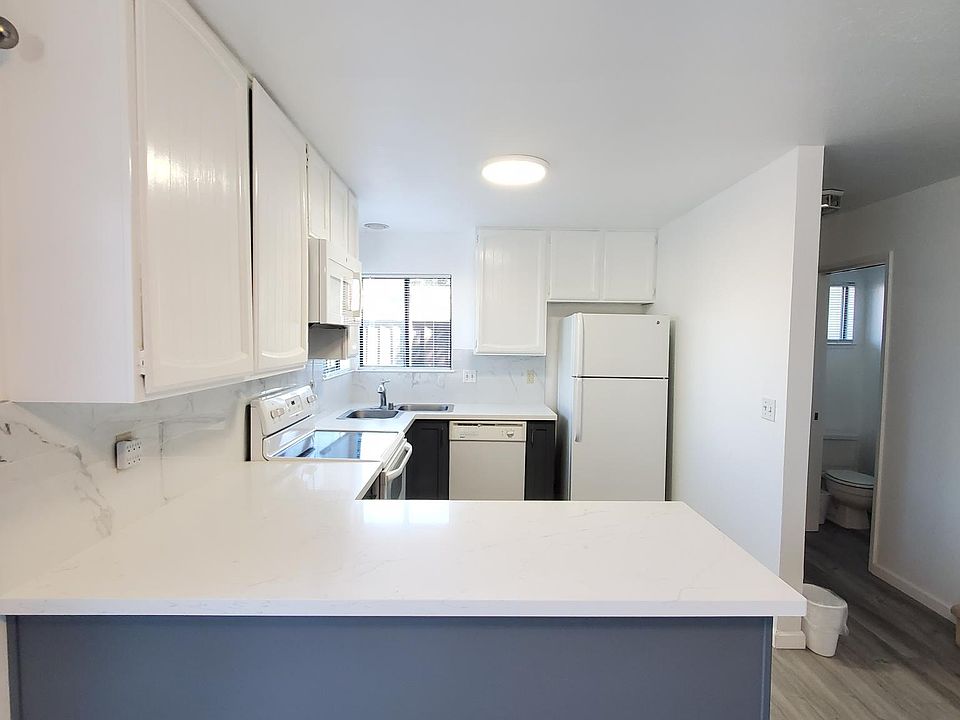 1st image of 1005 Helen Ave #5