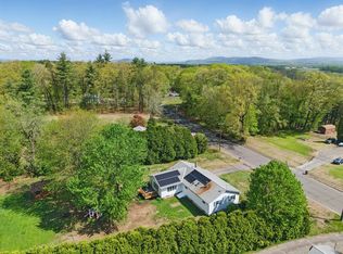 19 Straits Rd, Hatfield, MA 01038