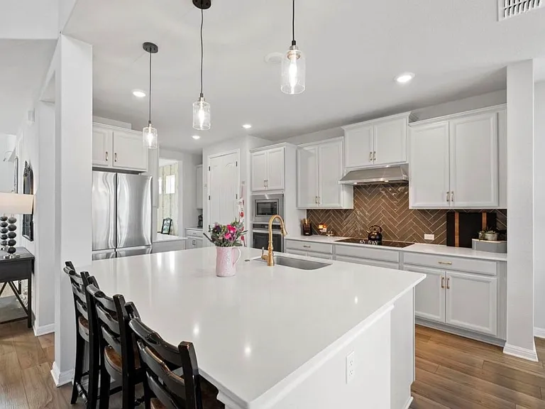 311 Bear Oak St — Photo 5