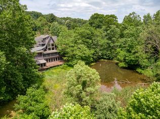 727 Gait Ln, Atkins, VA 24311