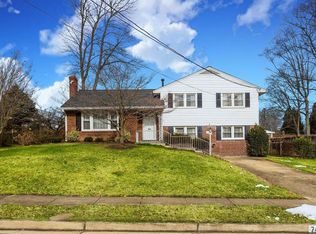 7406 Elgar St, Springfield, VA 22151