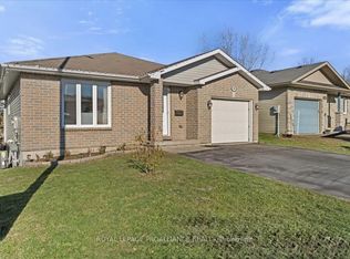 189 Nicholas St, Quinte West, ON K8V6E8