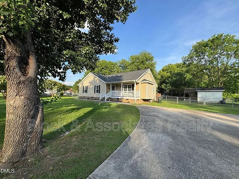 170 Devin Dr — Photo 11