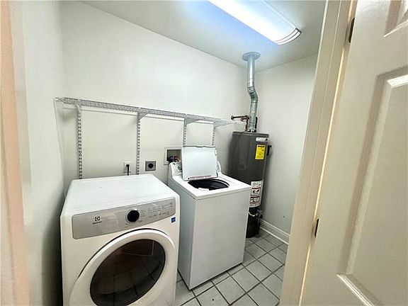 5th image of 147 Bazile Dr