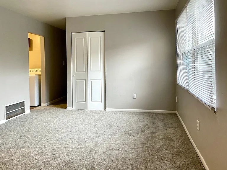 622 Oakwood Ave — Photo 20