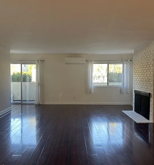 2452 Chelsea Pl #E — Photo 9
