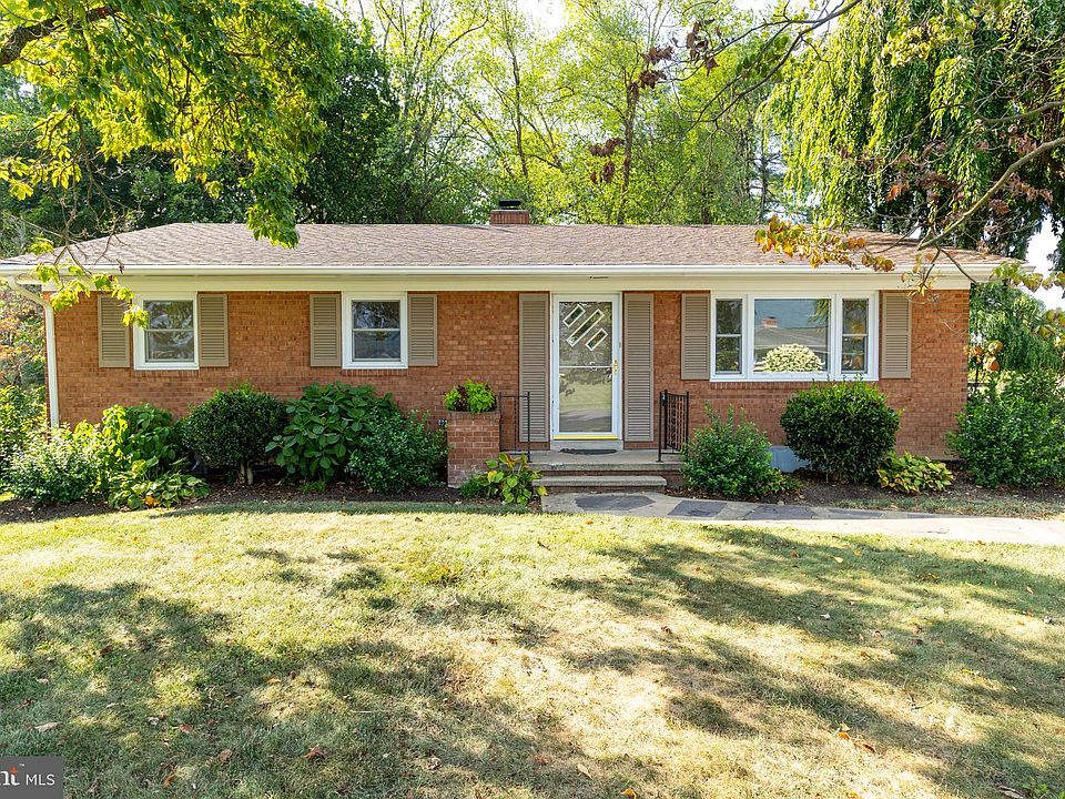 1st image of 5225 Boxwood Dr