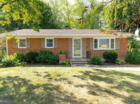 5225 Boxwood Dr, Mount Jackson, VA 22842