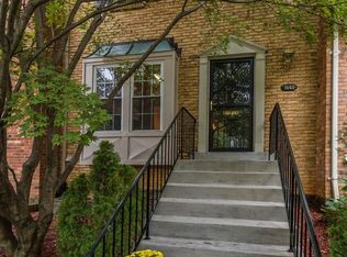 7443 Timberock Rd, Falls Church, VA 22043