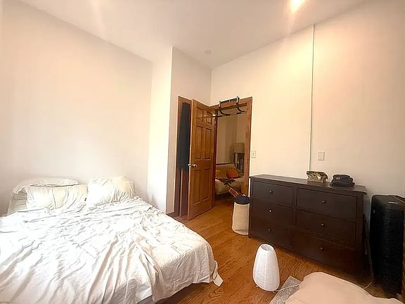 2nd image of 261 E 10th St #18