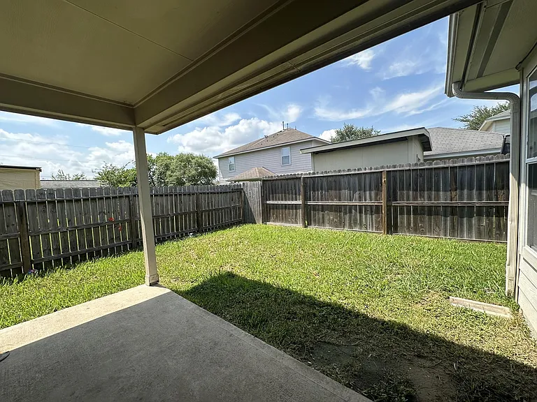 1034 Junction Ct — Photo 18
