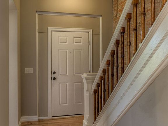 2nd image of 1719 Park Ave APT 1