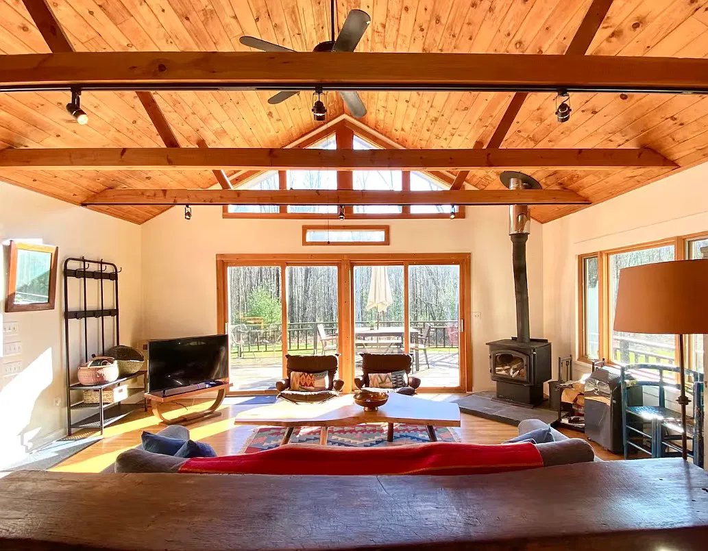 2 bed, 1000 sqft, $3,000 — Photo 1