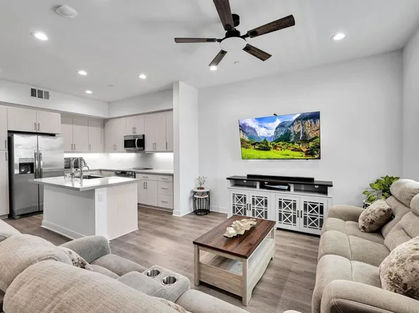 1319 Yannis Ct, El Cajon, CA 92019