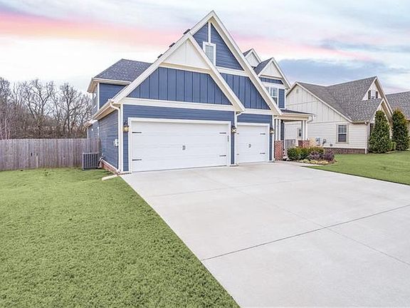 2nd image of 1007 Chancery Ln