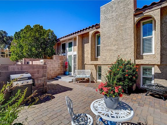 2nd image of 1310 Capri Dr APT C