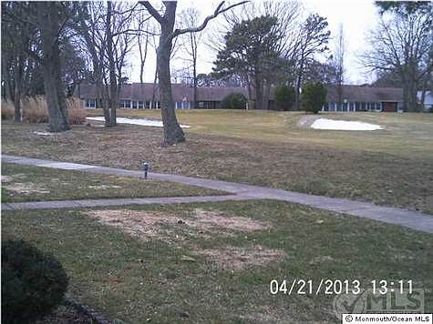 3rd image of 904A Dumbarton Dr