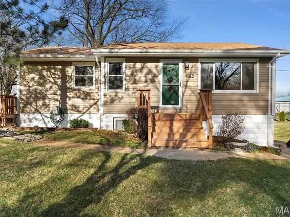 145 Edgeworth Ave, Maryland Heights, MO 63043