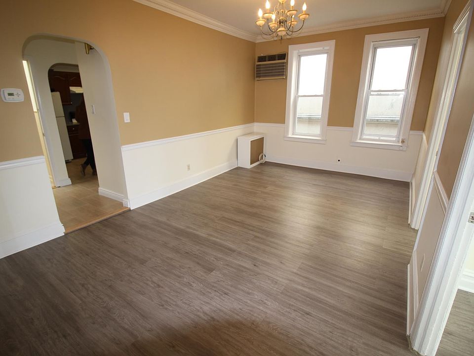 1st image of 7914 14th Ave #2A