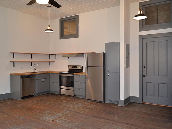 4th image of 5 W Houston St #202
