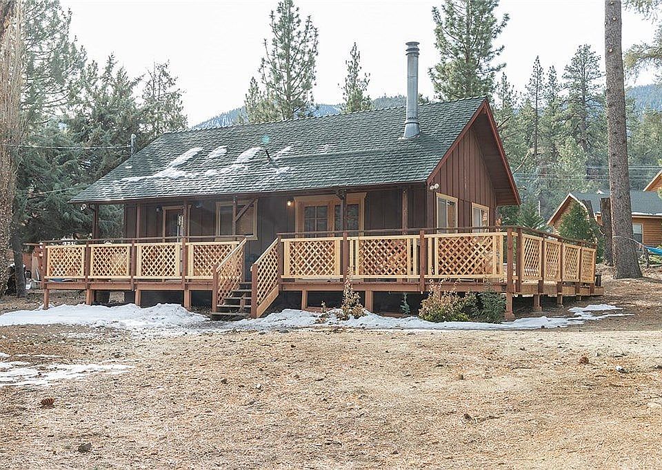 1st image of 16720 Sequoia Way