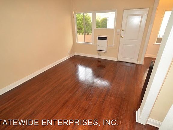 3rd image of 2404 1/4 Budlong Ave #6967487