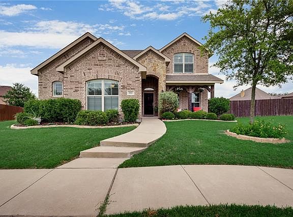 2nd image of 502 Nightinggale Ln