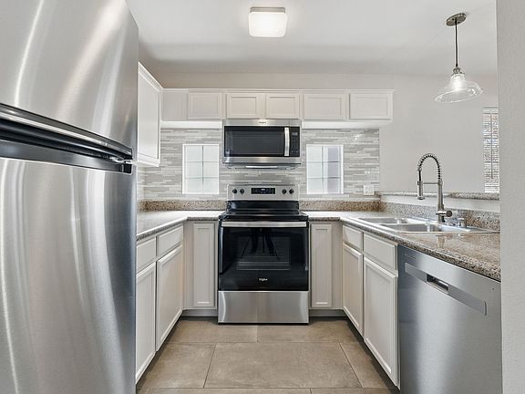 3rd image of 2130 Sealion Dr Unit 208