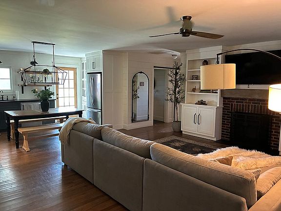 2nd image of 5630 Main Dr