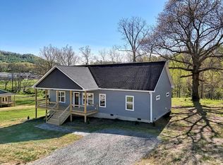 165 Ridge View Dr, Clyde, NC 28721
