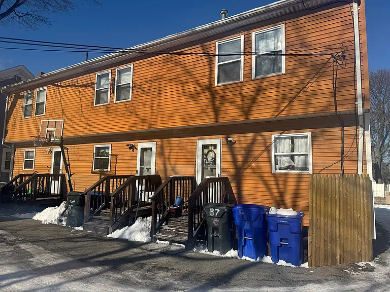 33-37 Grant St — Photo 7