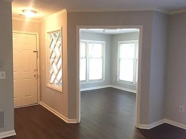 2 bed, 1200 sqft, $1,550 — Photo 2