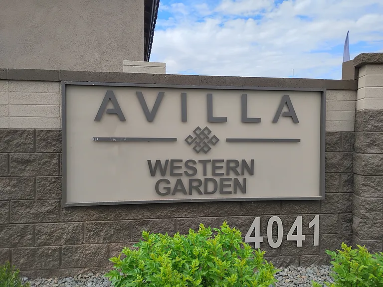 9675 W Piccadilly Rd — Photo 10