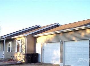 W6010 Mariner Hills Trl, Elkhorn, WI 53121