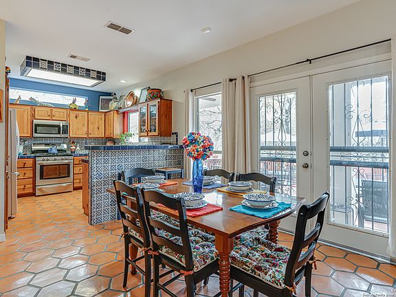 5th image of 16707 SPRINGHILL DR
