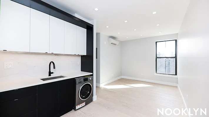 Rented by Nooklyn NYC LLC | media 7