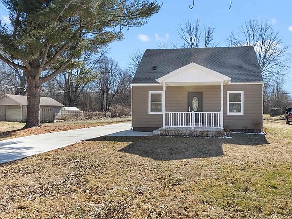 2nd image of 533 Center St