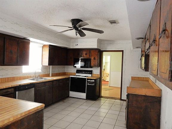 5th image of 5020 Huntsville Ave