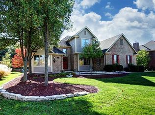 135 Edinburgh Dr, Springboro, OH 45066
