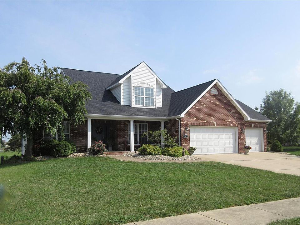 1st image of 111 Oakshire Dr E