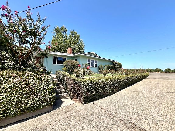 4th image of 6819 E Dinuba Ave