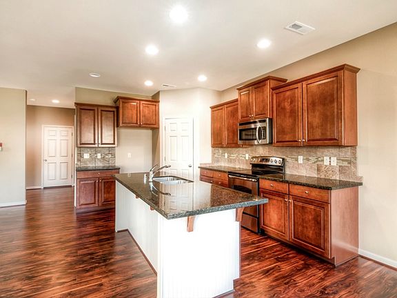 4th image of 8116 165th , Lot 44 StCt E