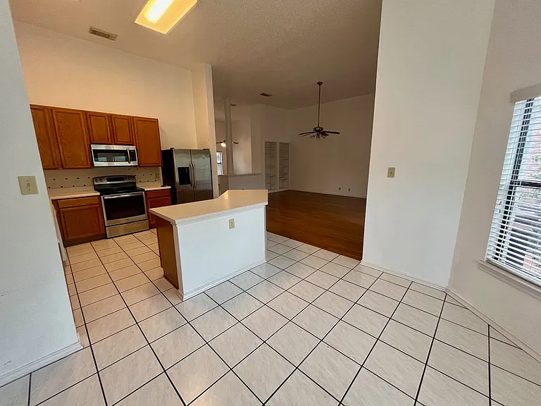 7734 Oakhill Park Dr — Photo 14