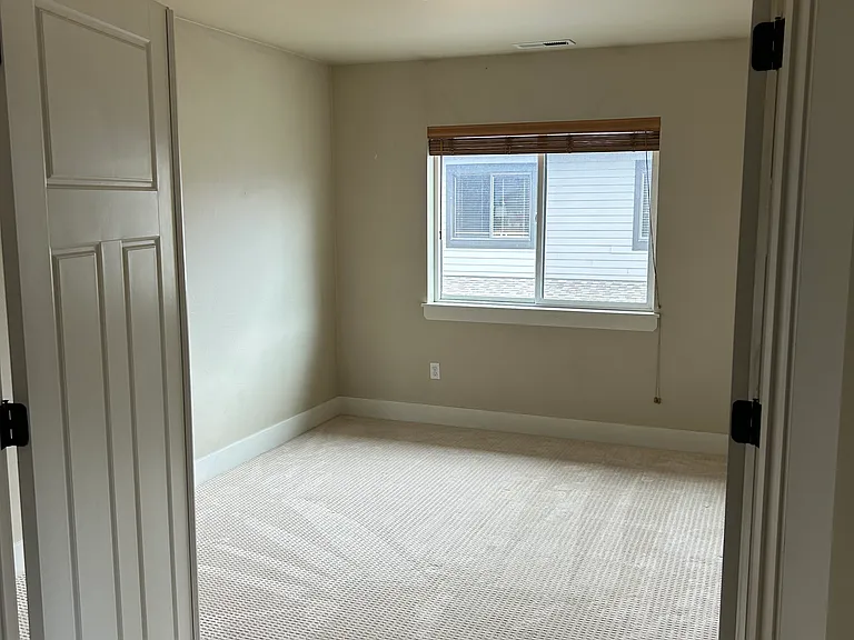 2376 Gallatin Green Blvd #1 — Photo 16