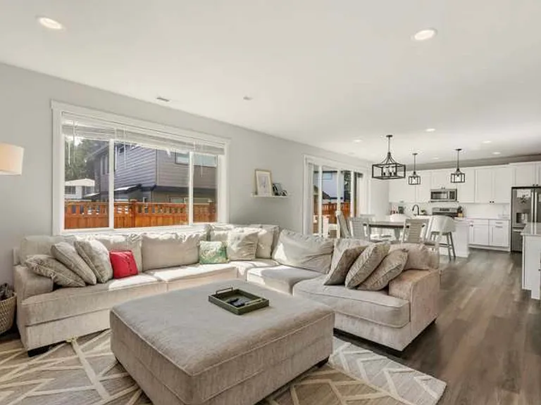 18612 135th Ln E — Photo 4